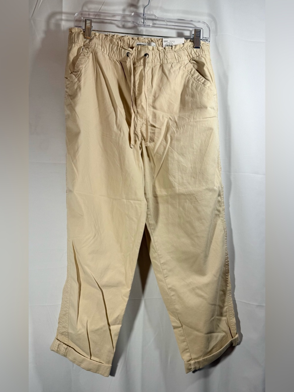 Sonoma Ultracomfort Waistband Capris Beige Size Medium NWT